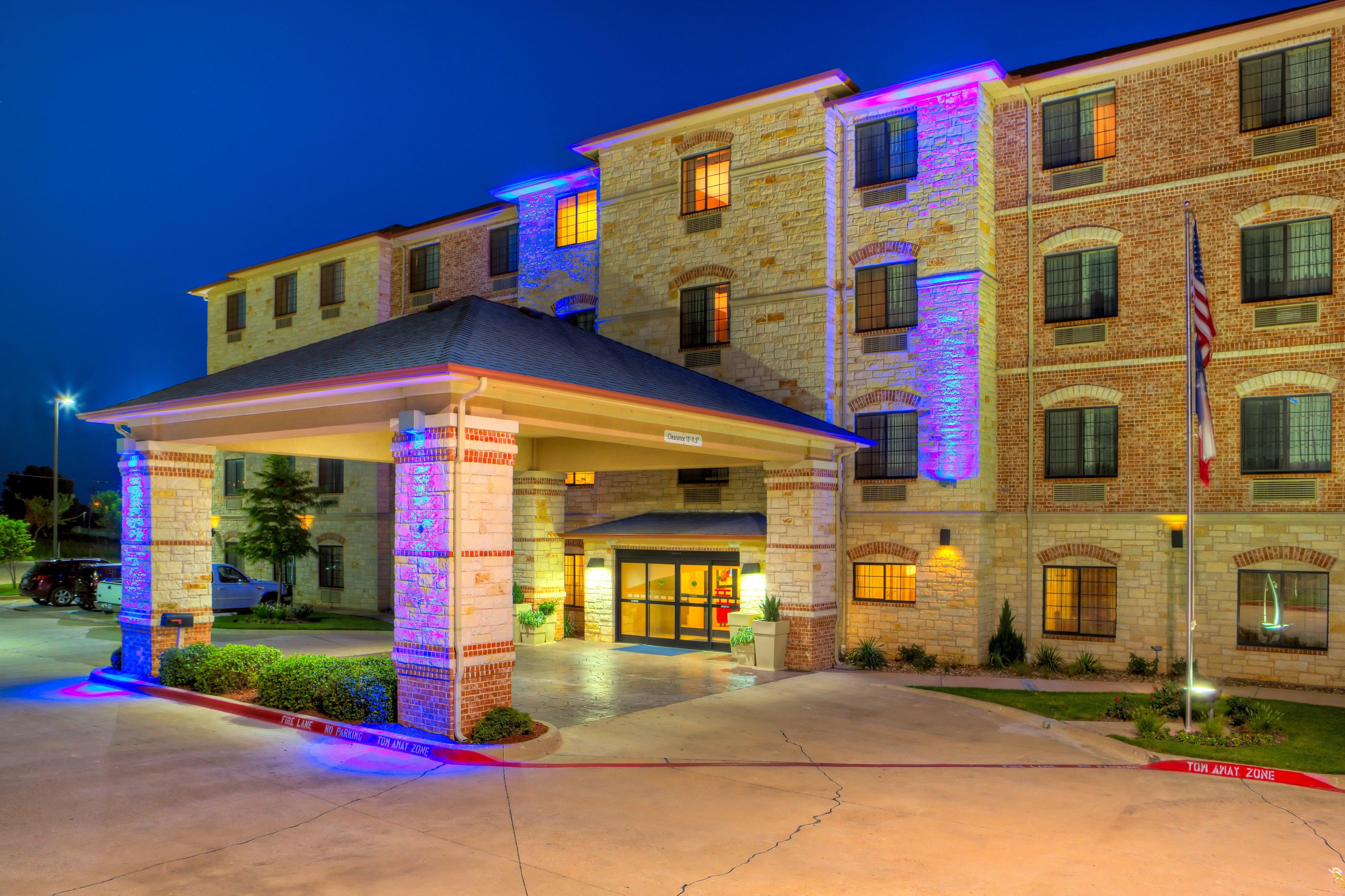 Holiday Inn Express And Suites Granbury By Ihg Exteriér fotografie